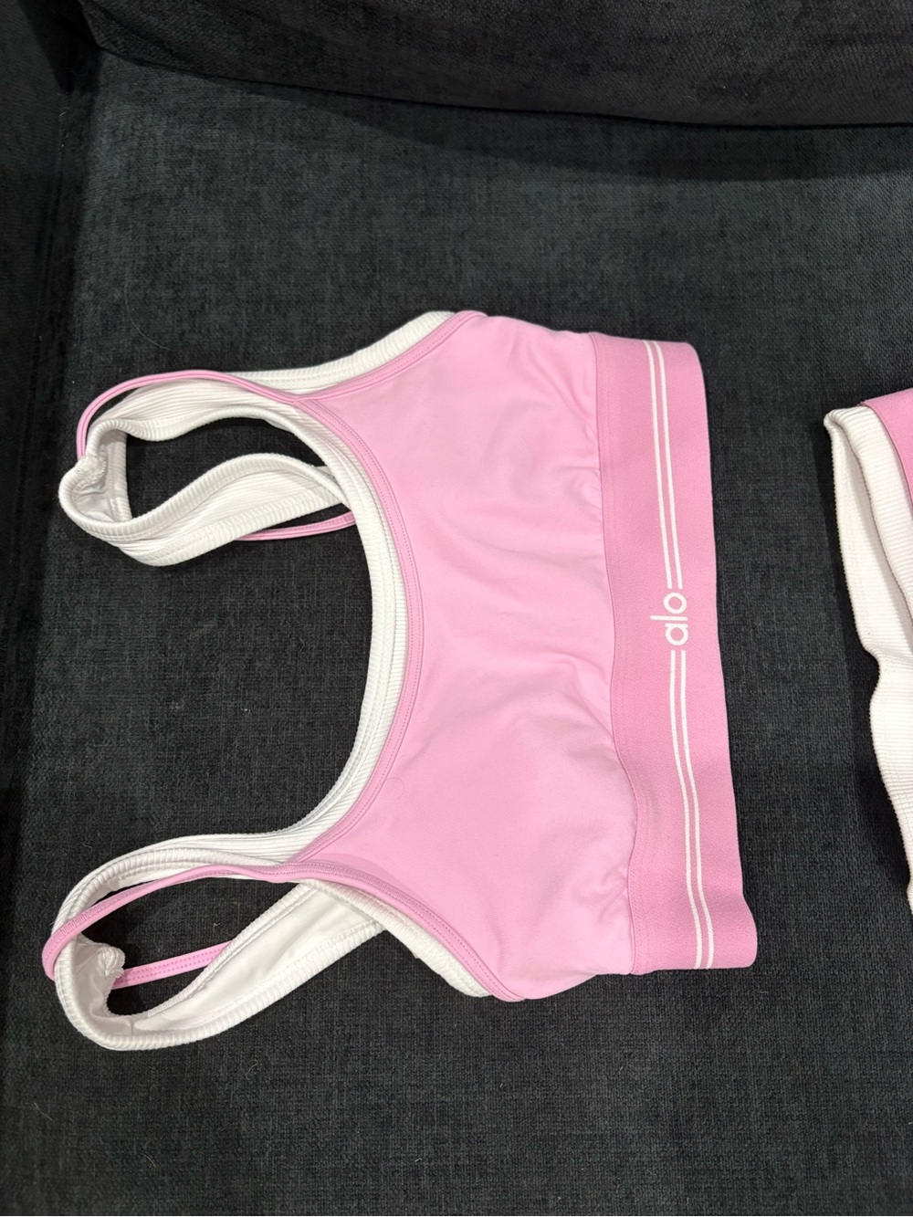 ALO Yoga womens' Pink Active sports bra and leggings size XS. - Picture 2 of 7